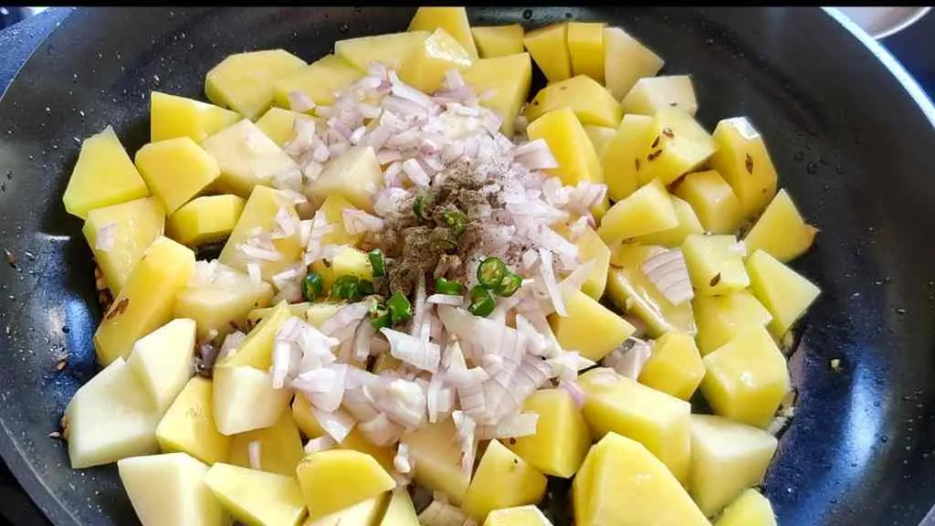 The Best Indian Potato Recipe (Easy and Fast)