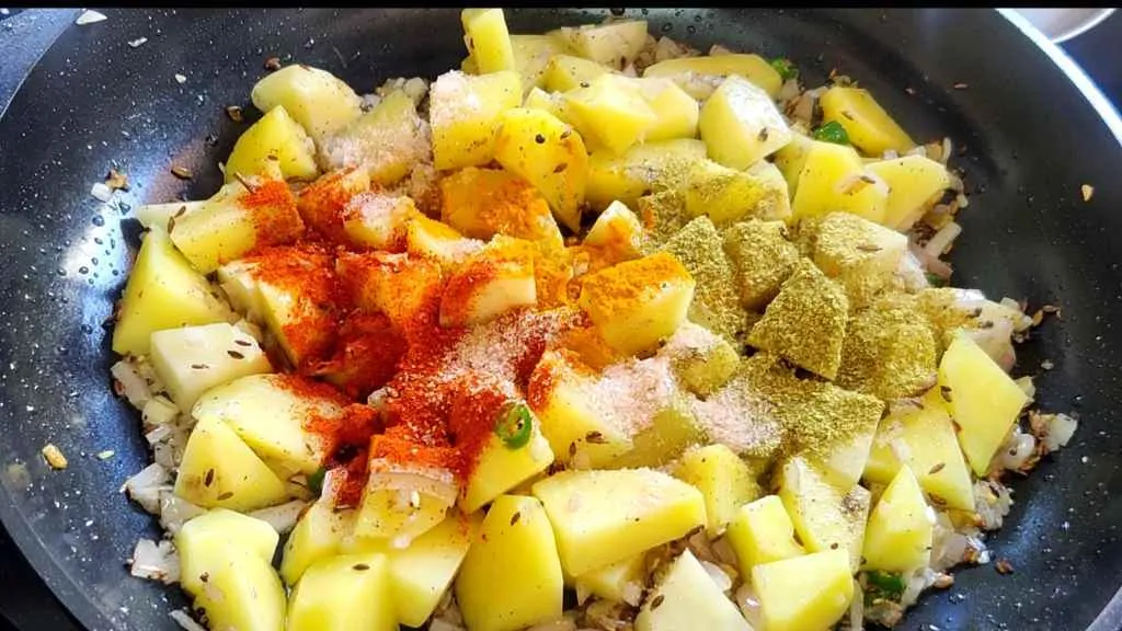 The Best Indian Potato Recipe (Easy and Fast)