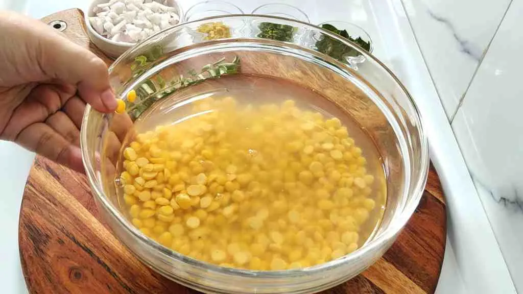 Simple Parippu Vada Recipe (Tasty!)