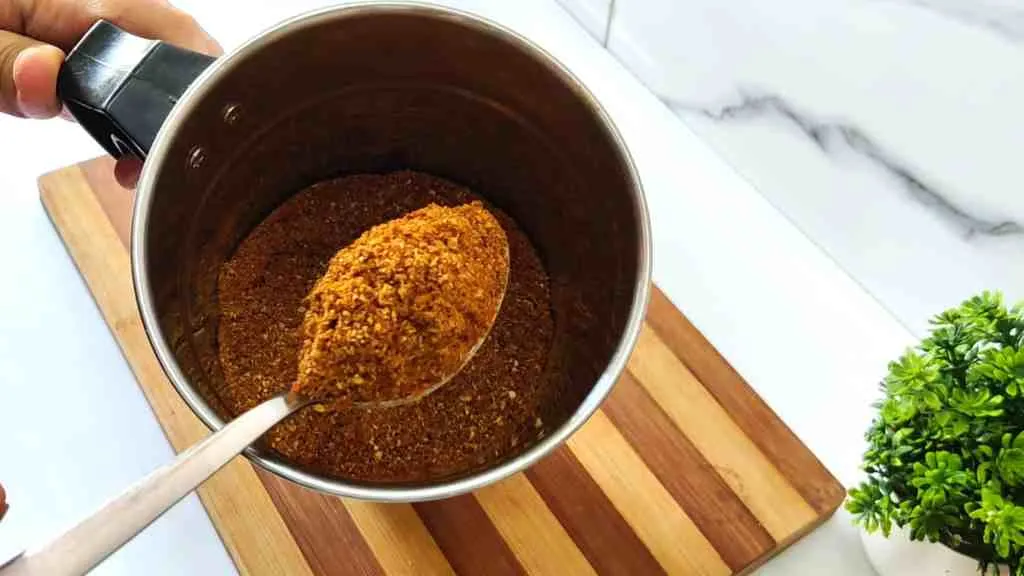 “Homemade Kuzhambu Milagai Thool Recipe”