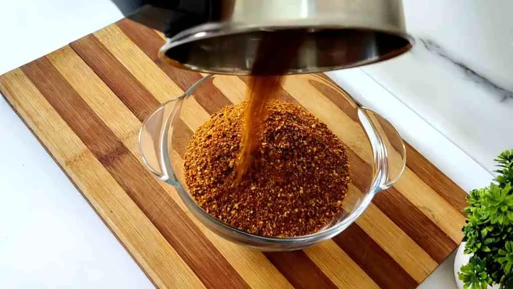 Homemade Kuzhambu Milagai Thool Recipe