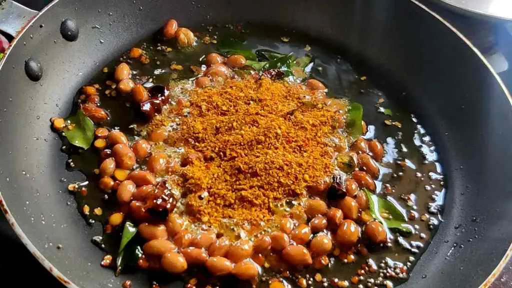 Easy Puli Sadam Recipe (Tamarind Rice)