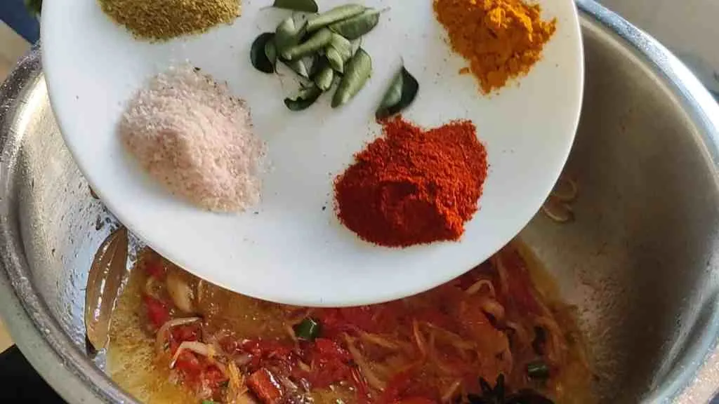 Delicious Chettinad Chicken Biryani Recipe