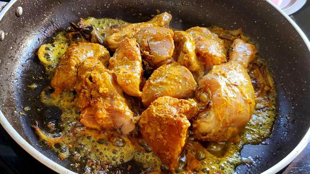 Avakaya Biryani Recipe (Mango Pickle Biryani)