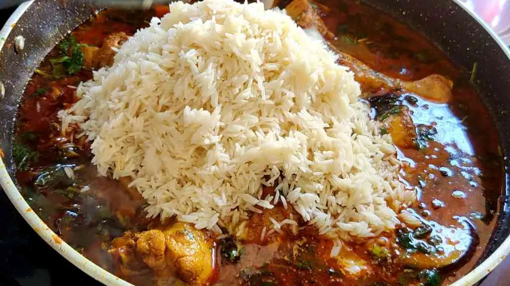 Avakaya Biryani Recipe (Mango Pickle Biryani)