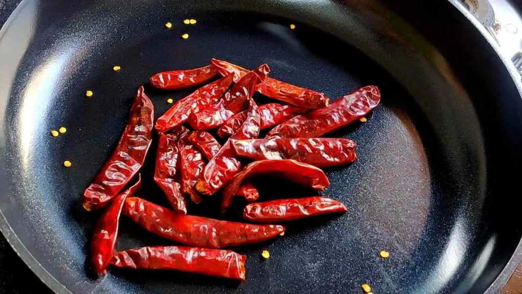 Indian garlic pickle