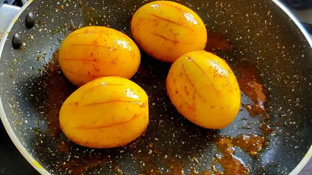 The Secret To A Perfect Egg Curry - Kerala Style!
