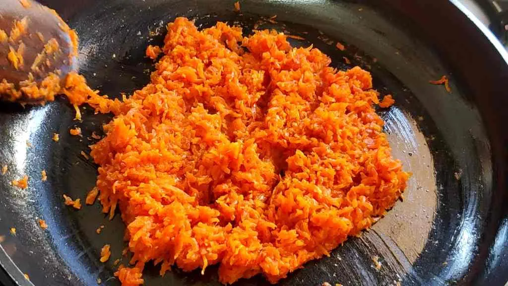 Authentic Indian Carrot Pudding Recipe