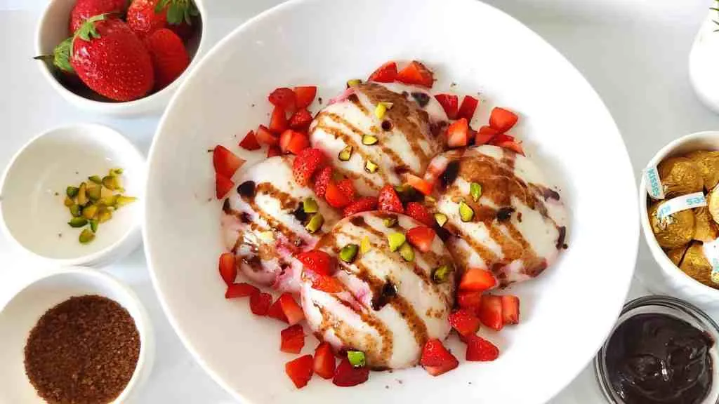 Chocolate Strawberry Idli 