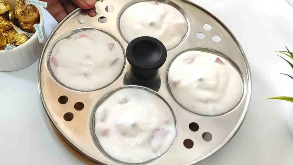 Chocolate Strawberry Idli 