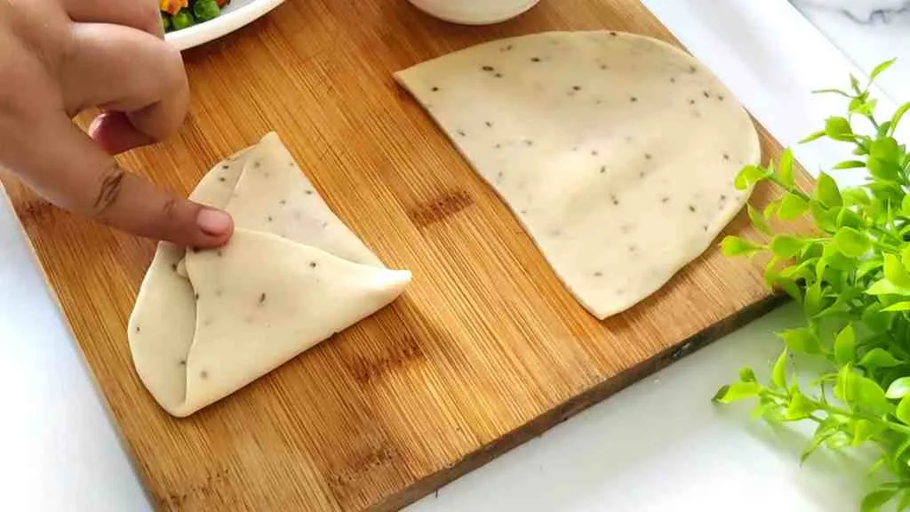 Indian Vegetable Samosa Recipe: Ridiculously Good!