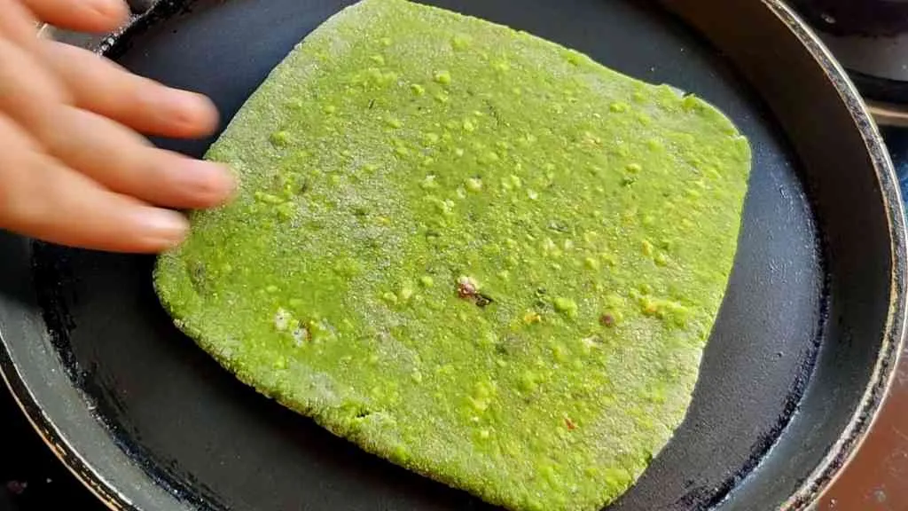 Palak Paneer Paratha