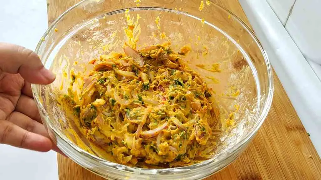 Crispy, Crunchy, and Healthy: Air Fryer Pakoras are the Ultimate Snack!