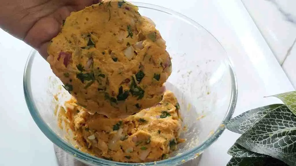 Crispy Maddur Vada Recipe: Melt-In-Your Mouth Delicious!