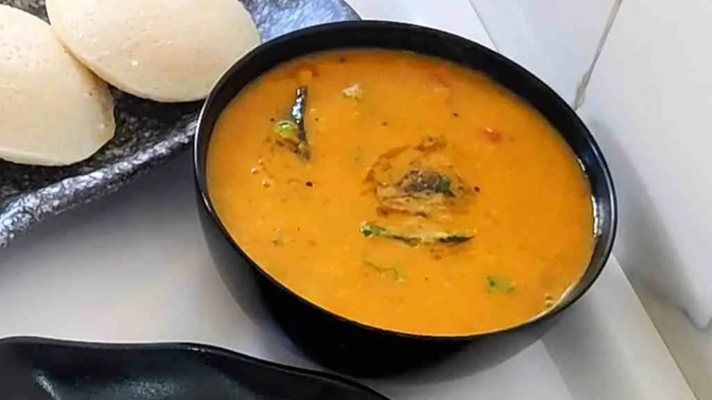 Saravana Bhavan Idli Sambar