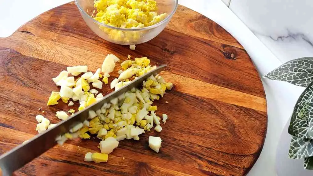 Spice Up Your Ramadan with this Potato, Egg, and Chicken Cutlet Recipe