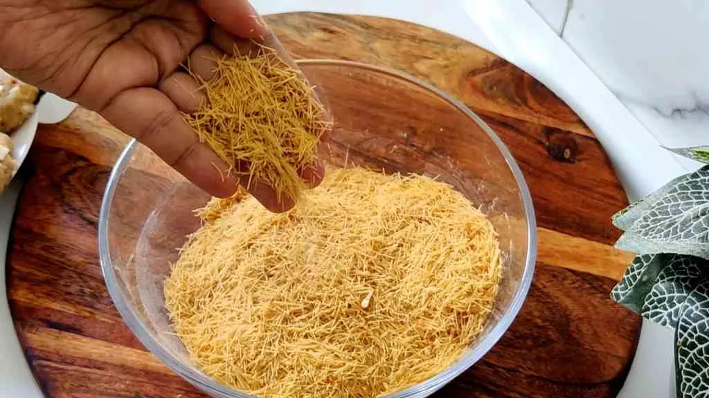Spice Up Your Ramadan with this Potato, Egg, and Chicken Cutlet Recipe