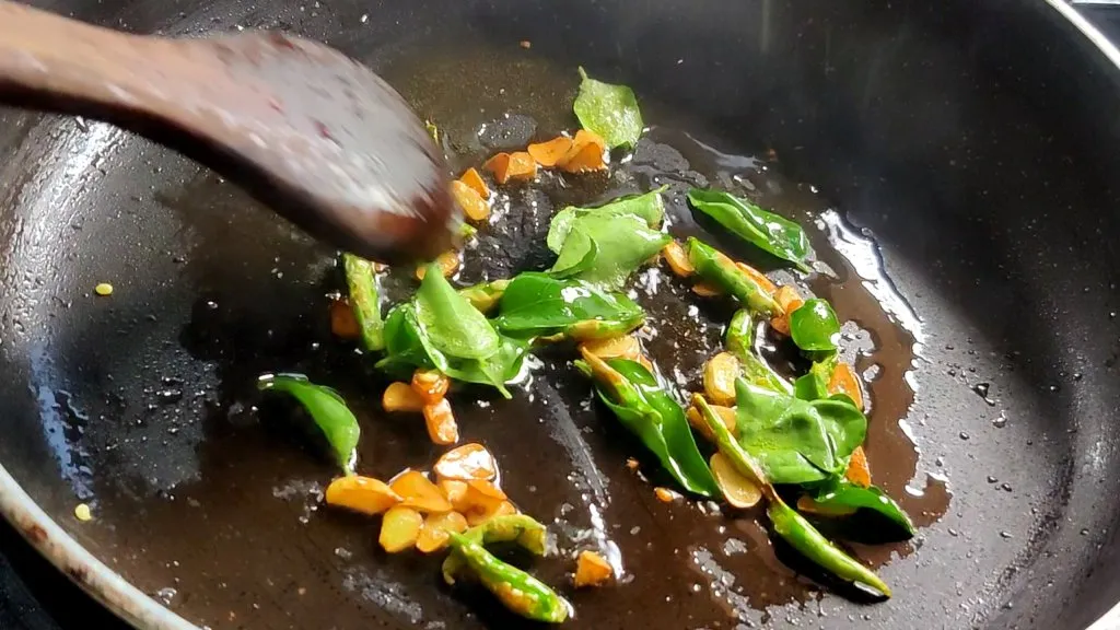 Kerala-style chicken 65
