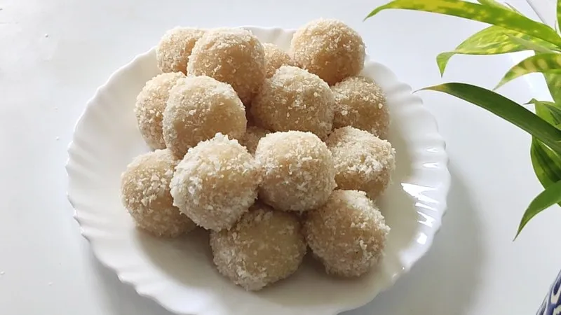 Coconut Laddu Recipe (3 ingredients recipe)