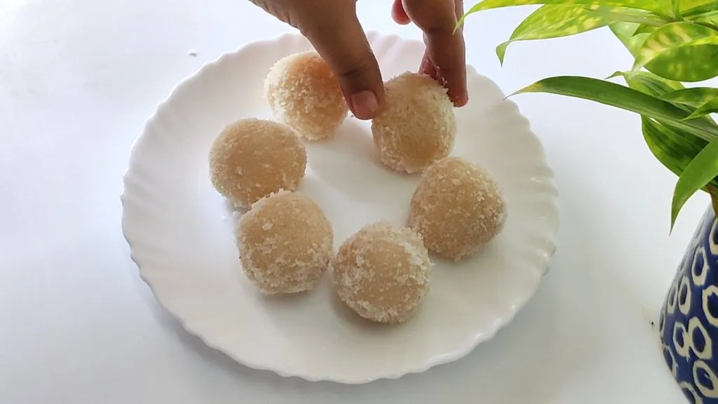 Coconut Laddu Recipe (3 ingredients recipe)